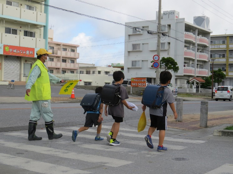 交通安全活動写真